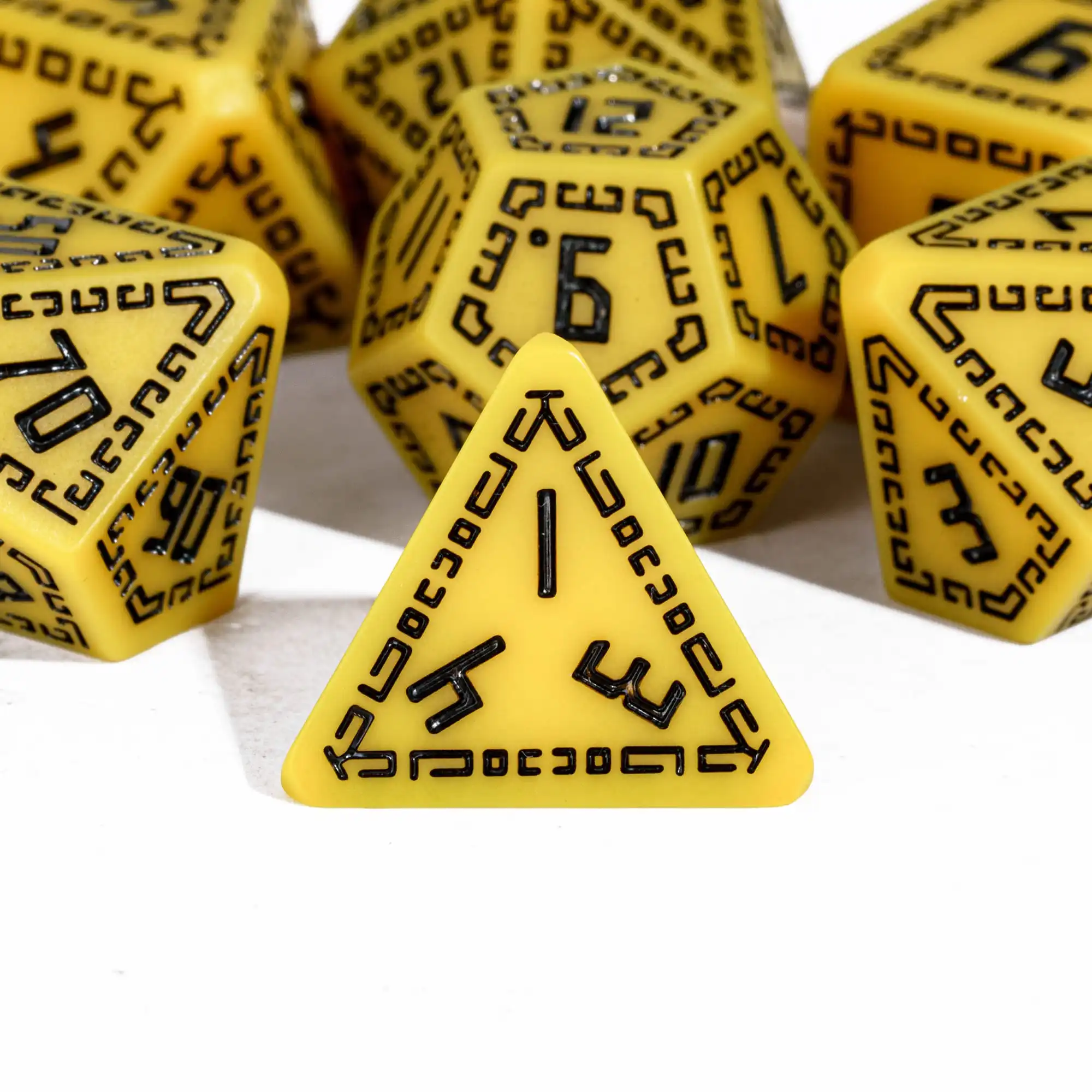 جديد بزاوية DND مجموعة نرد 7 قطعة نمط دائري نرد متعدد السطوح لعشاق RPG منضدية ألعاب الطاولة اللاعبين الزنزانات والتنينات