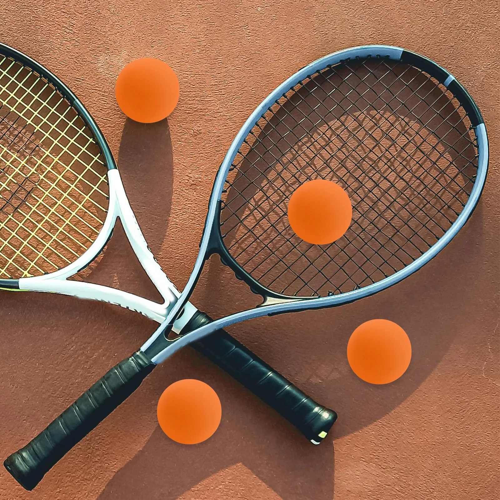 

4Pcs Squash Ball High Elasticity Rubber Bounce Squash Racket Balls Lightweight Reaction Training Equipment for Beginners