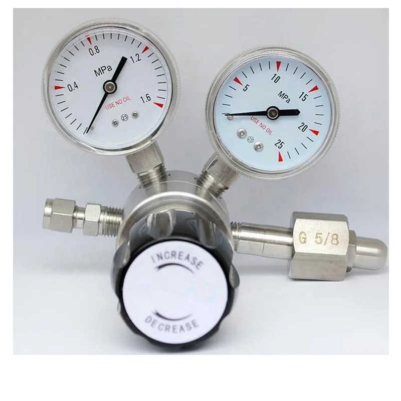 Nitrogen    Regulator with Flow Meter