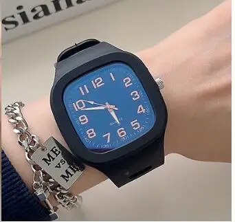 2023 Foreign trade plastic silicone square digital watch student table leisure table