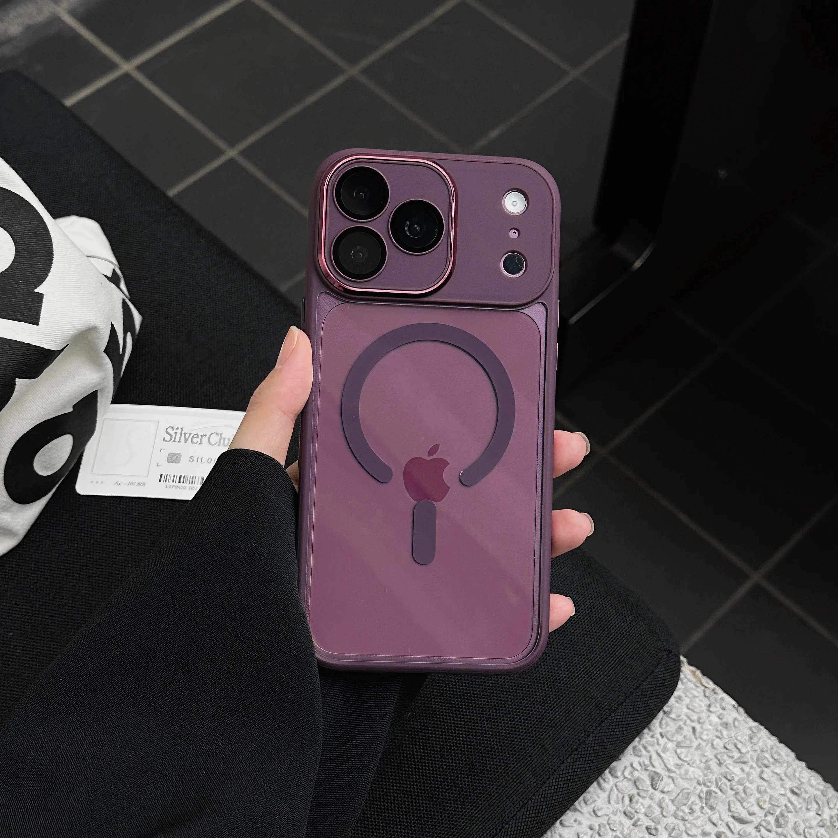 For iPhone 18 Pro Max 17 Pro Max 5G Case Ultra-thin Skin-Friendly Transparent Magnetic Wireless Charging Shockproof Back Cover