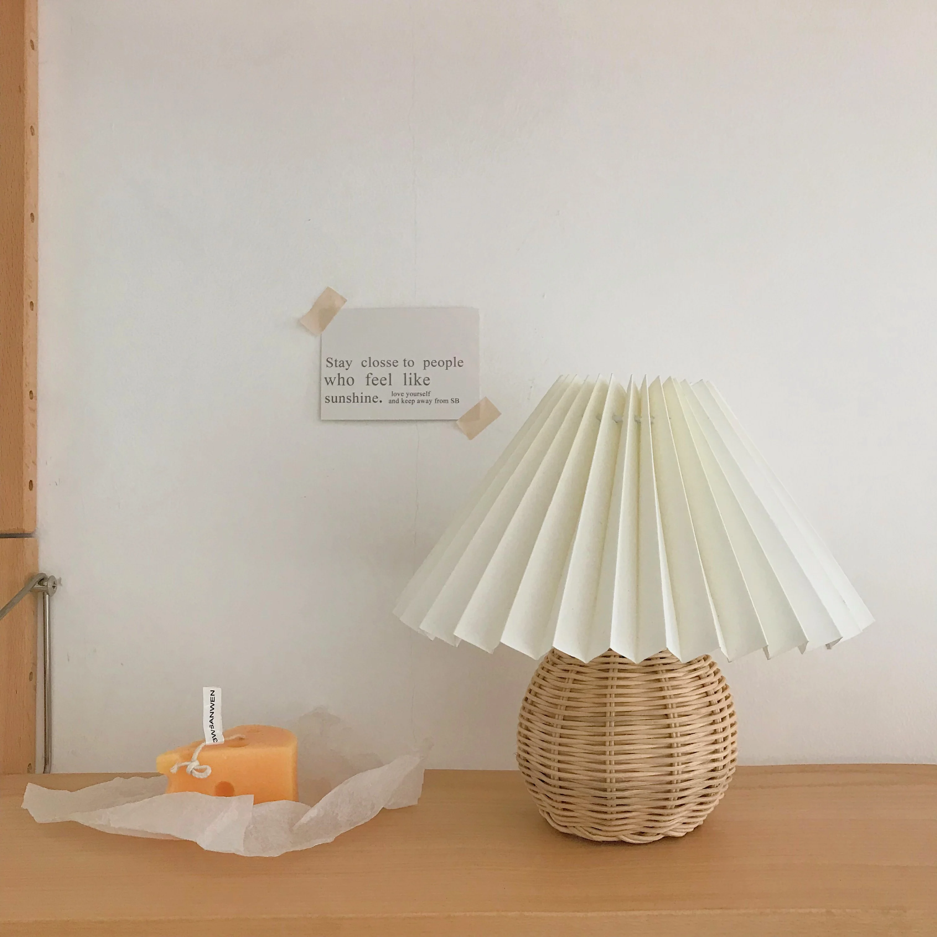Joylove Handgemaakte Retro Rotan Geweven Tafellamp Bedlampje Afstandsbediening Koreaanse Ins Retro Geplooide Lamp Meisje Bedlampje
