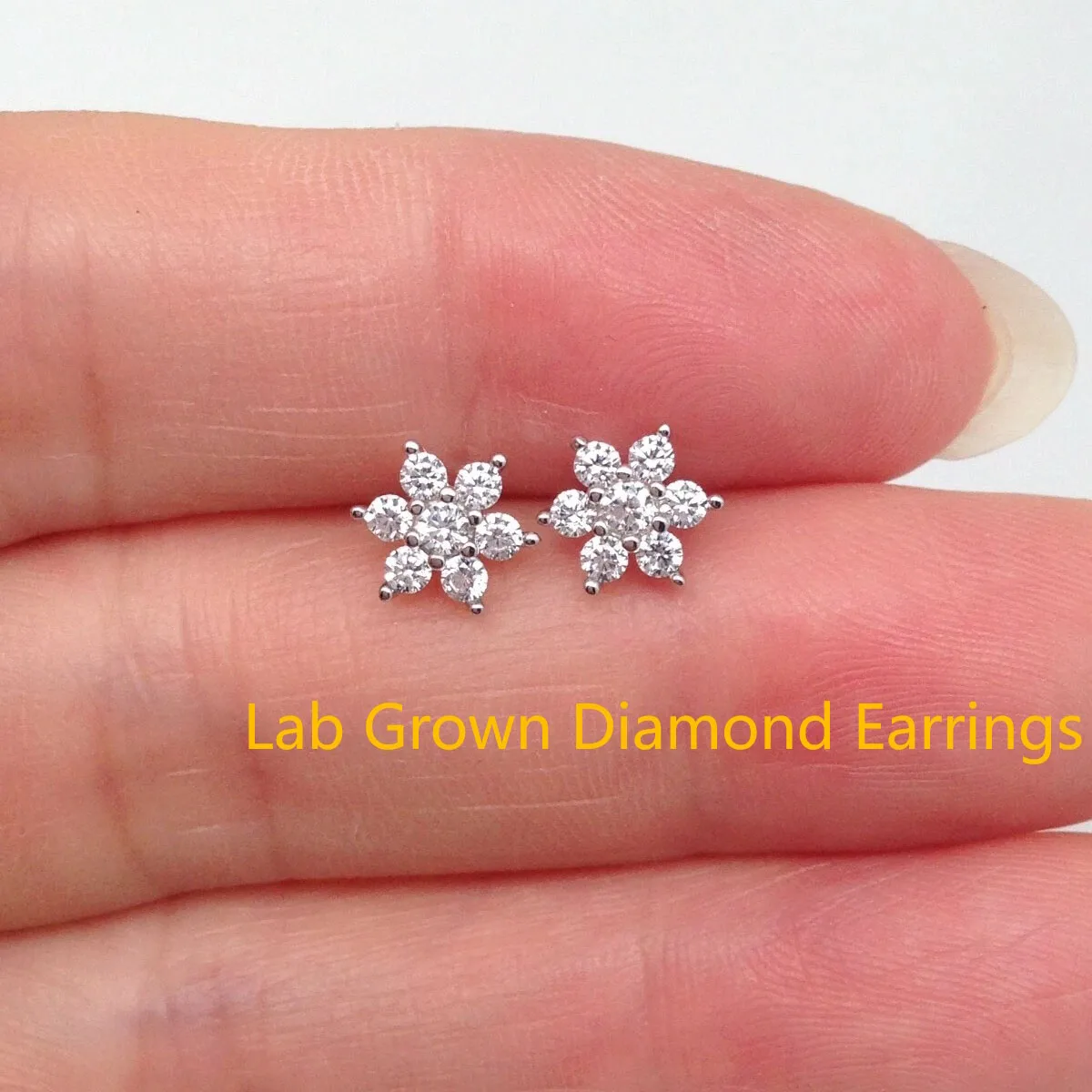 

Platinum 950 Lab Grown Diamond Round Shape DEF VS-VVS Flower Stud Earrings 6mm Width Tiny Design Earrings For Girls