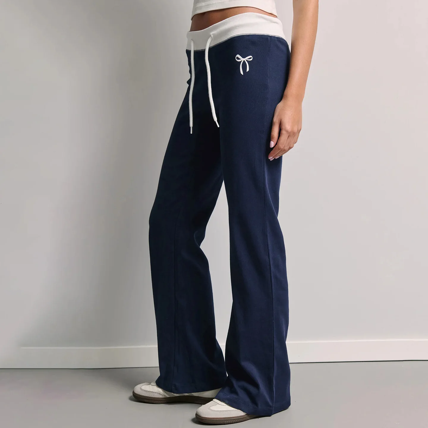 Women's Y2k Vintage Bow Print Pants Mid Rise Athletic Straight Leg Drawstring Trousers Lounge Bottom Streetwear