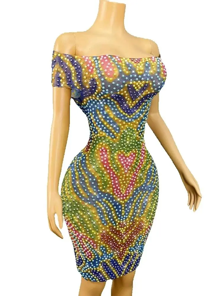 Robe élastique en maille asymétrique épaule dénudée, strass de haute qualité, Sexy, nouvelle mode, vêtements personnalisés pour femmes, 2025