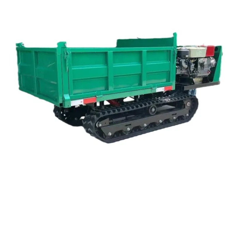Ride-on tracked transporter, climbing muddy roads without slipping