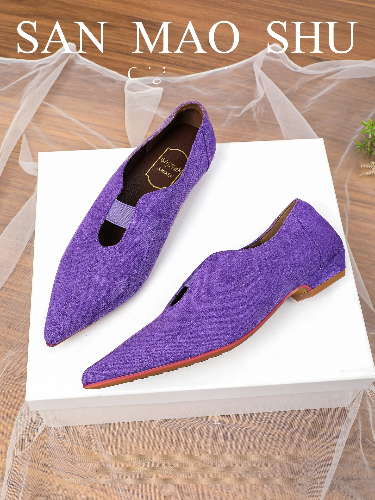 

Korean Sle Pointed Toe Flat Mouth Single oes Women's Purple Square Heel Commuter Faion Spring New Arrival Women's Footwear