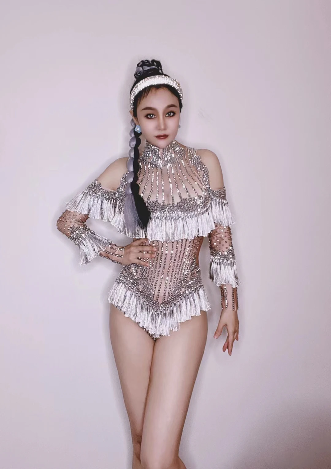 

Silver Sexy Shining Rhinestone Bodysuits ForWomen High Neck Drag Queen Outfits WithTassel Las Vegas Festival Carnival Wear B032