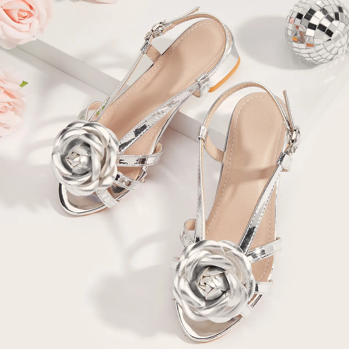 

High Quality Girls Sandals 2026 Summer New Fashion Child Sandals Pink Flower Girls' Shoes Designer Shoes Brand Women's Sandals