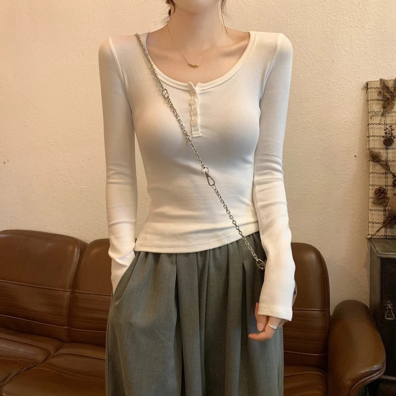 AOSSVIAO 2026 Herbst Damen T-Shirt Stilvolles Langarm-Shirt in Unifarbe mit O-Ausschnitt, schmal geschnittenes Basic-Top, vielseitiges Layering-Oberteil. – Detail 3