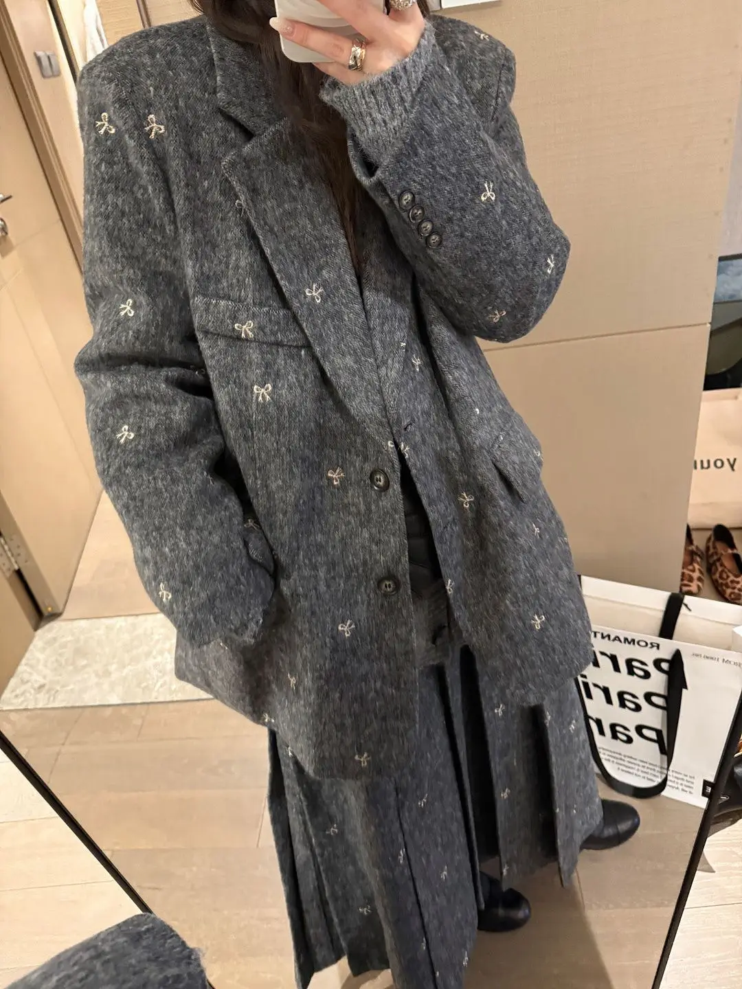 

French Temperament Embroidered Bow Woolen Blazer Women's Autumn and Winter New Thickened Cotton-padded Versatile Woolen Coat