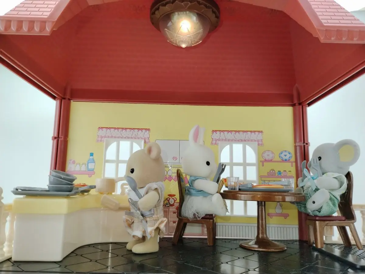 子供のための城のミニチュアドールハウス、家具のシミュレーションおもちゃ、クリスマスの装飾ギフト、2023