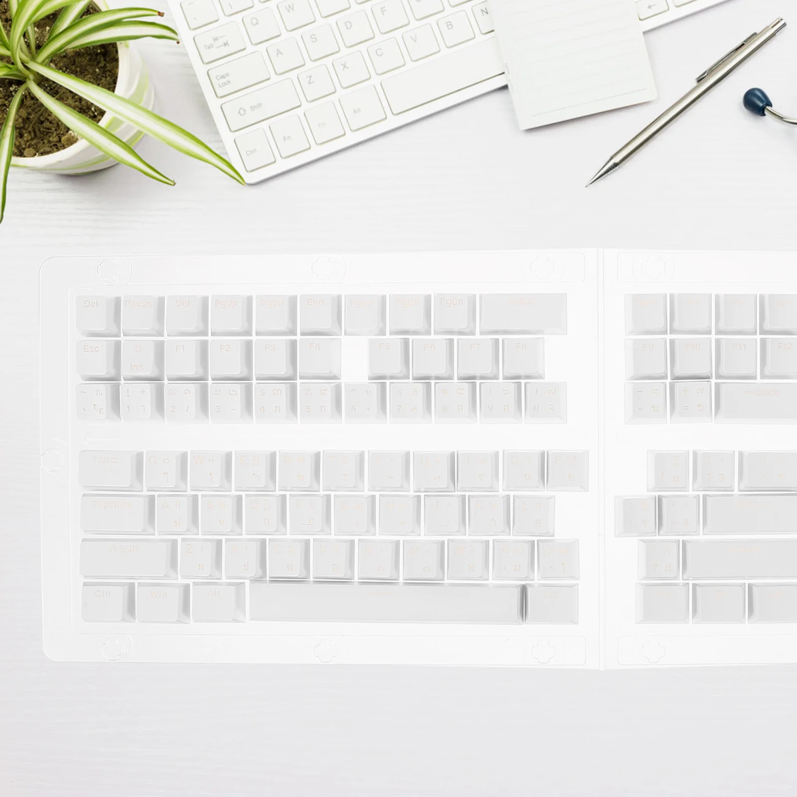 

129 Keys Thai Keycaps Dual Compatible 61 62 68 84 87 104 108 Keys Mechanical Keyboard Black Semi Transparent