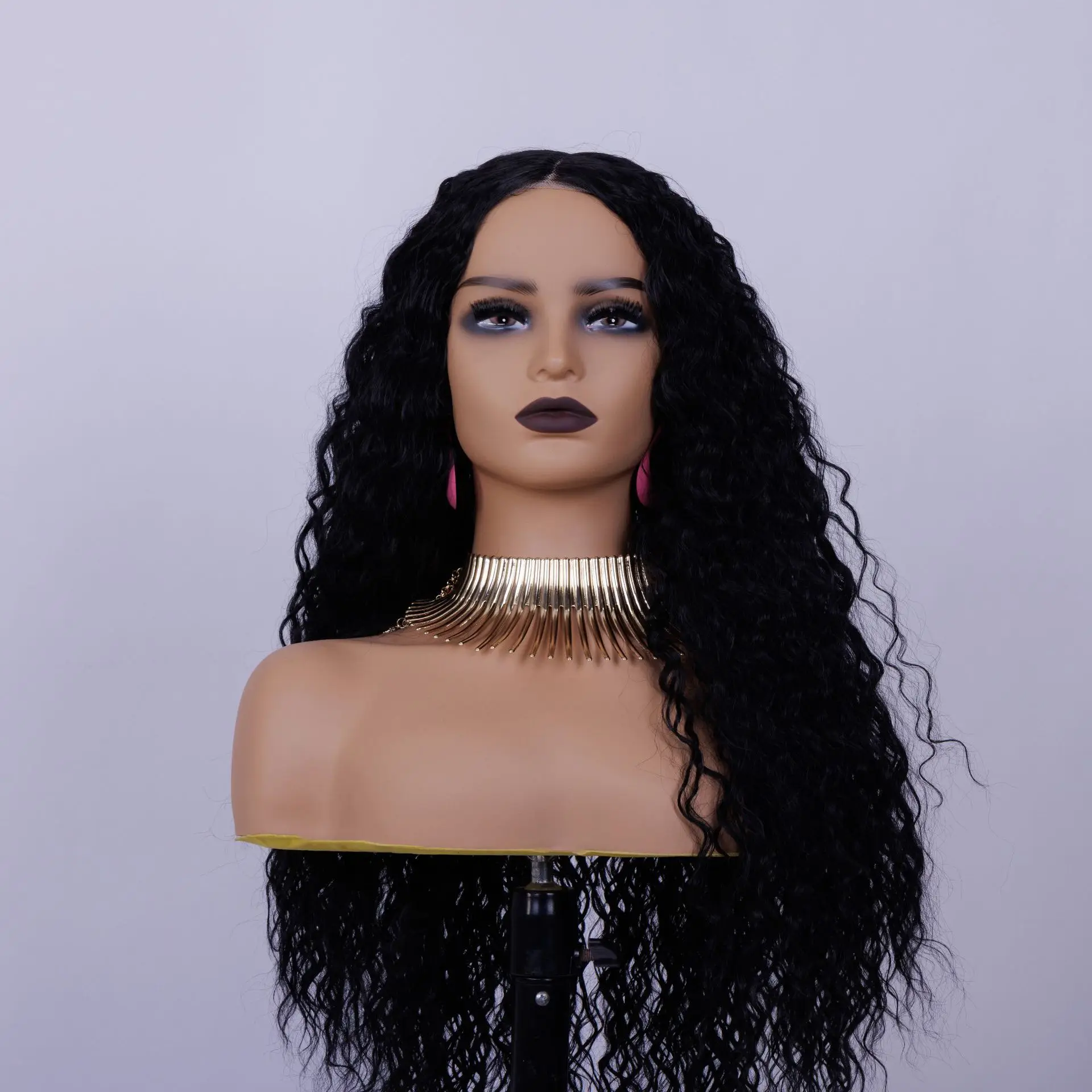 European and American Style Wigs Display Manikin Head Realistic Female Mannequin Head Bust Model with Shoulder for Wig Showcase