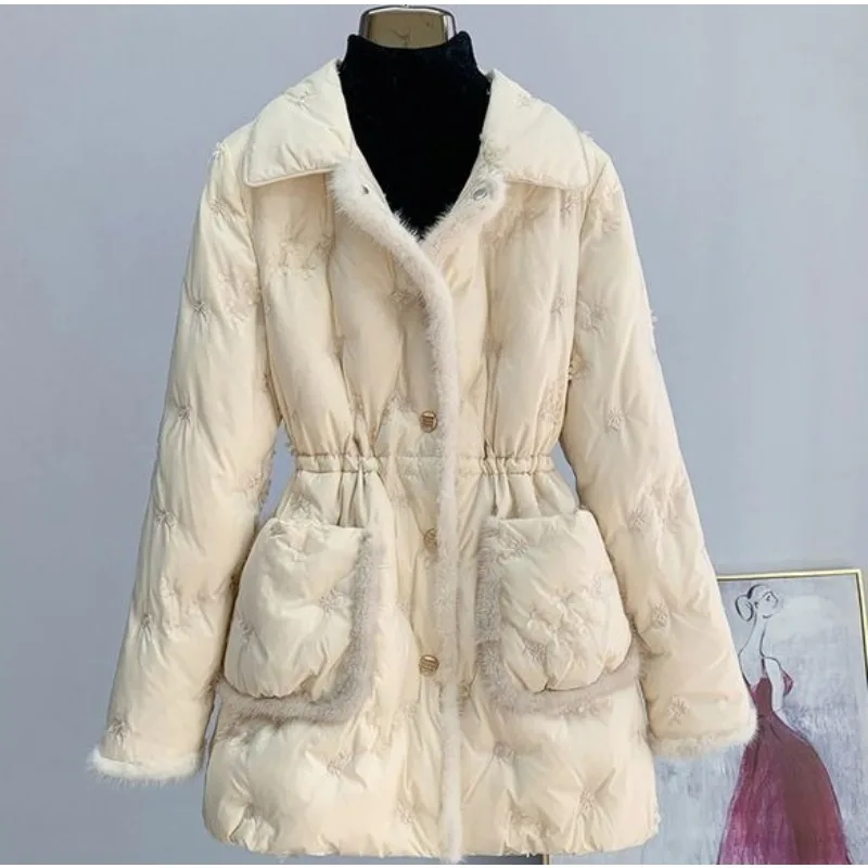 

Облегающее пальто из искусственной норки на белом утином пуху для женщин Высокомодная зимняя куртка со съемным воротником из искусственного лисьего меха