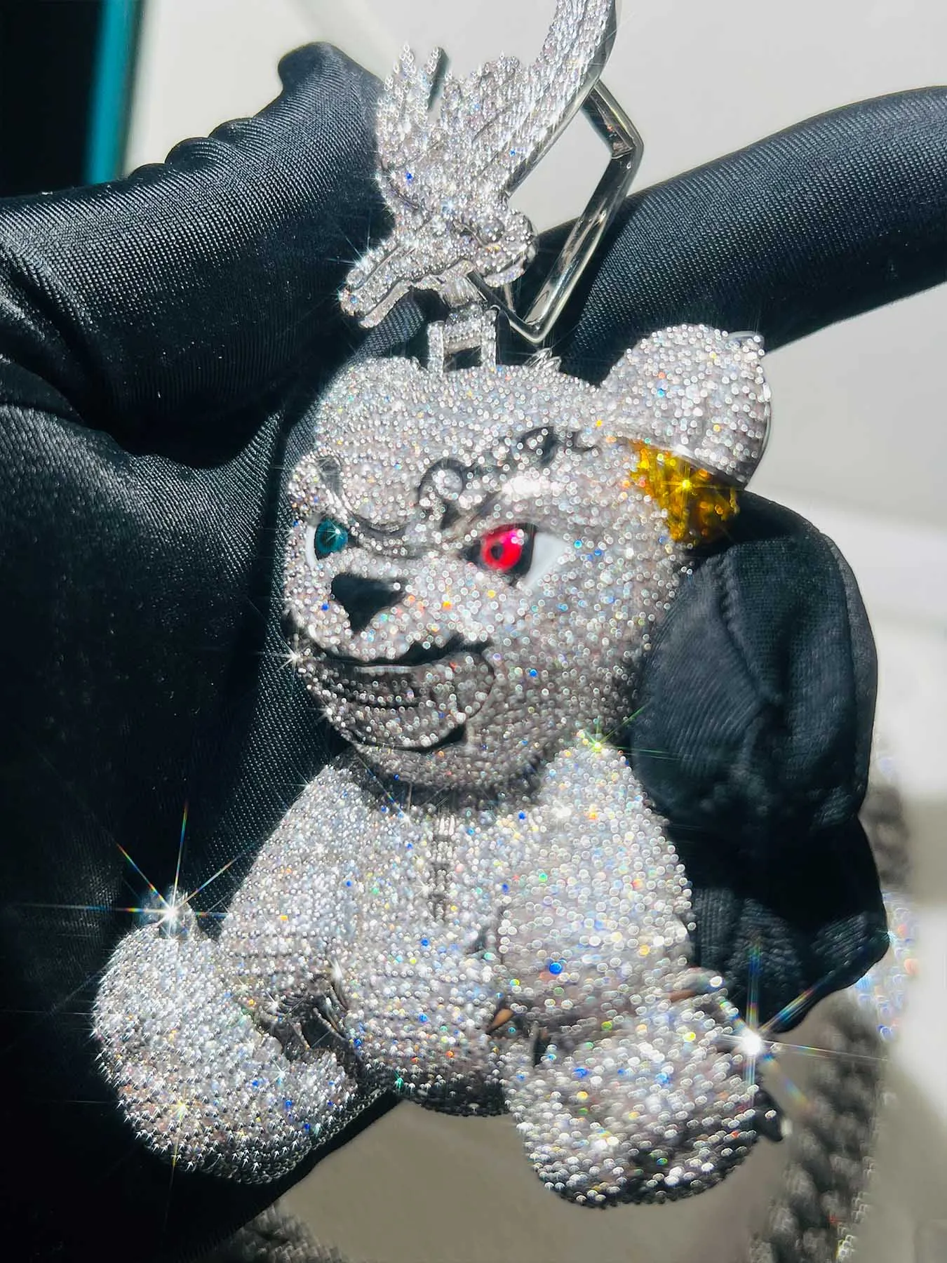 Hip-hop Accessories Brand Jingbing Presents A Men's Little Bear Pendant, with Every Detail Carefully Crafted and Exquisitely Set