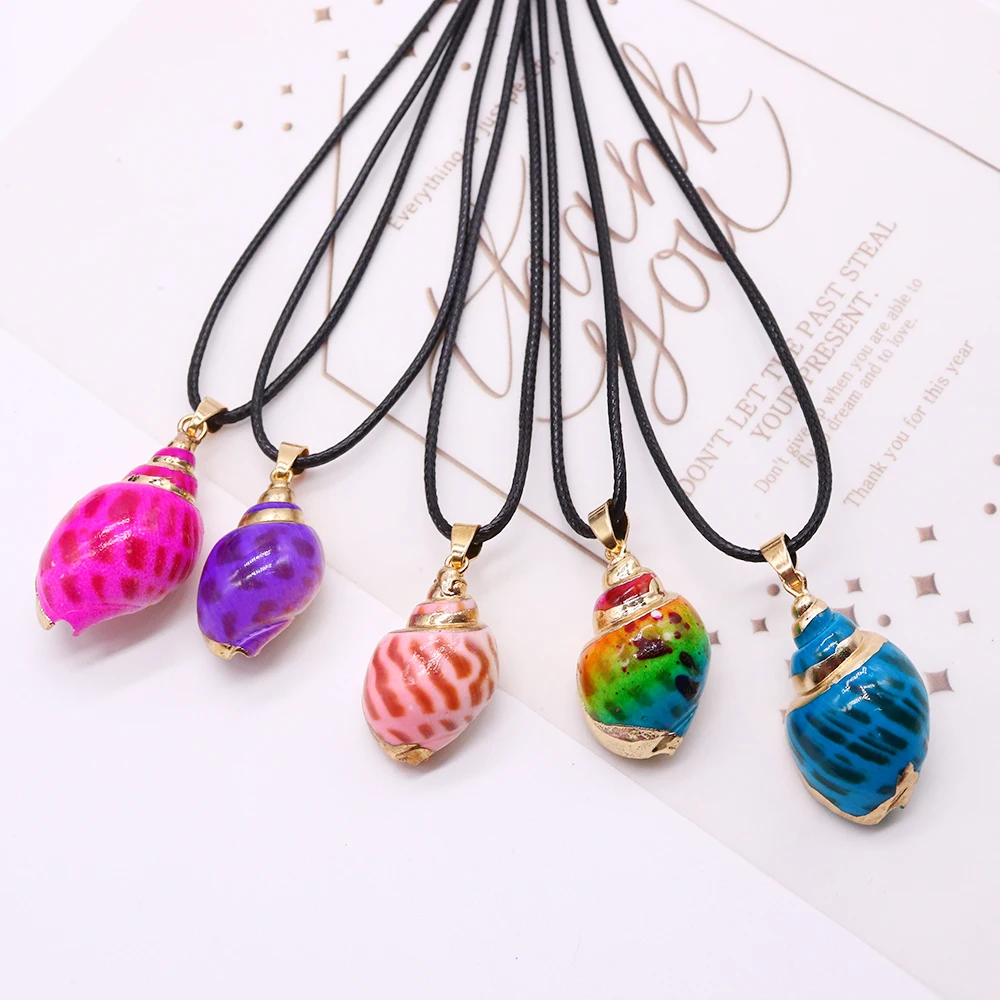 

Bohemian Beach Jewelry Necklace Natural Conch Shell Creative Spiral Colored Shell Pendant Women's Fashion Jewelry Necklace Gift