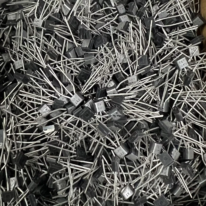 

10PCS/LOT 2SC1359-B 2SA1124-R UN4211 2SC3400 2SC2668-Y JANTX1N3033B