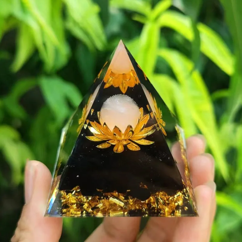 Simple Crystal Balls Crushed Stone Pyramid Crystal Crushed Stone Dropping Resin Home Handicrafts Desktop Ornaments Gifts Giving