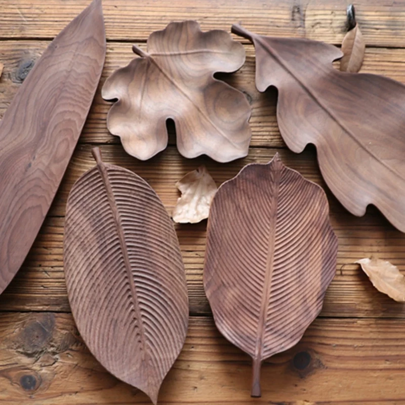 Hand-Carved Walnut Kitchen Tray Country Style Leaf Disc Original Wooden Serving Tray Household Food Plate