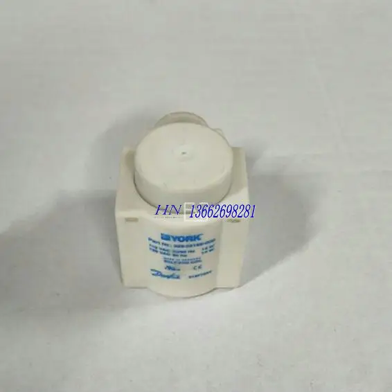 

New air conditioning solenoid valve compressor coil 025-35169-000 02535169000 018F7654