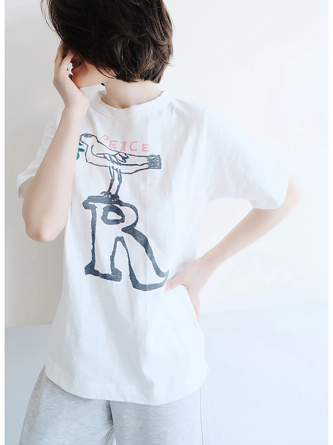 

New Autumn 2025 Ladies' Cotton ort Sve T-irt Bird Print Pattern Casual Sle Stand Fit Full Cotton Printed Top