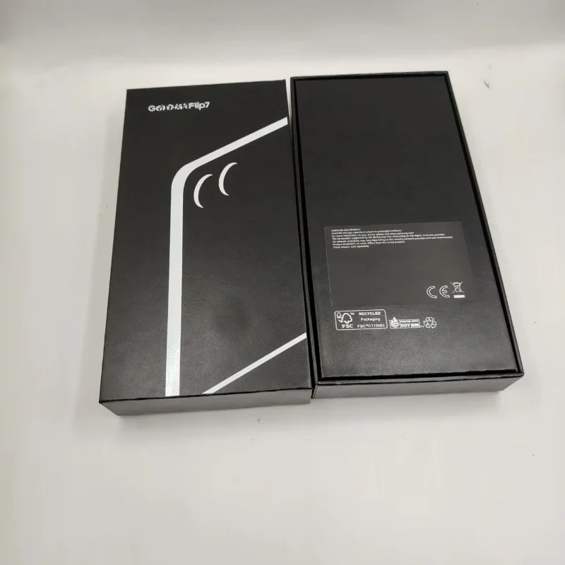 

Новая пустая упаковочная коробка для Samsung Z Fold7/Z Flip 7, розничная коробка или аксессуары, зарядное устройство 25 Вт, кабель для наушников типа C