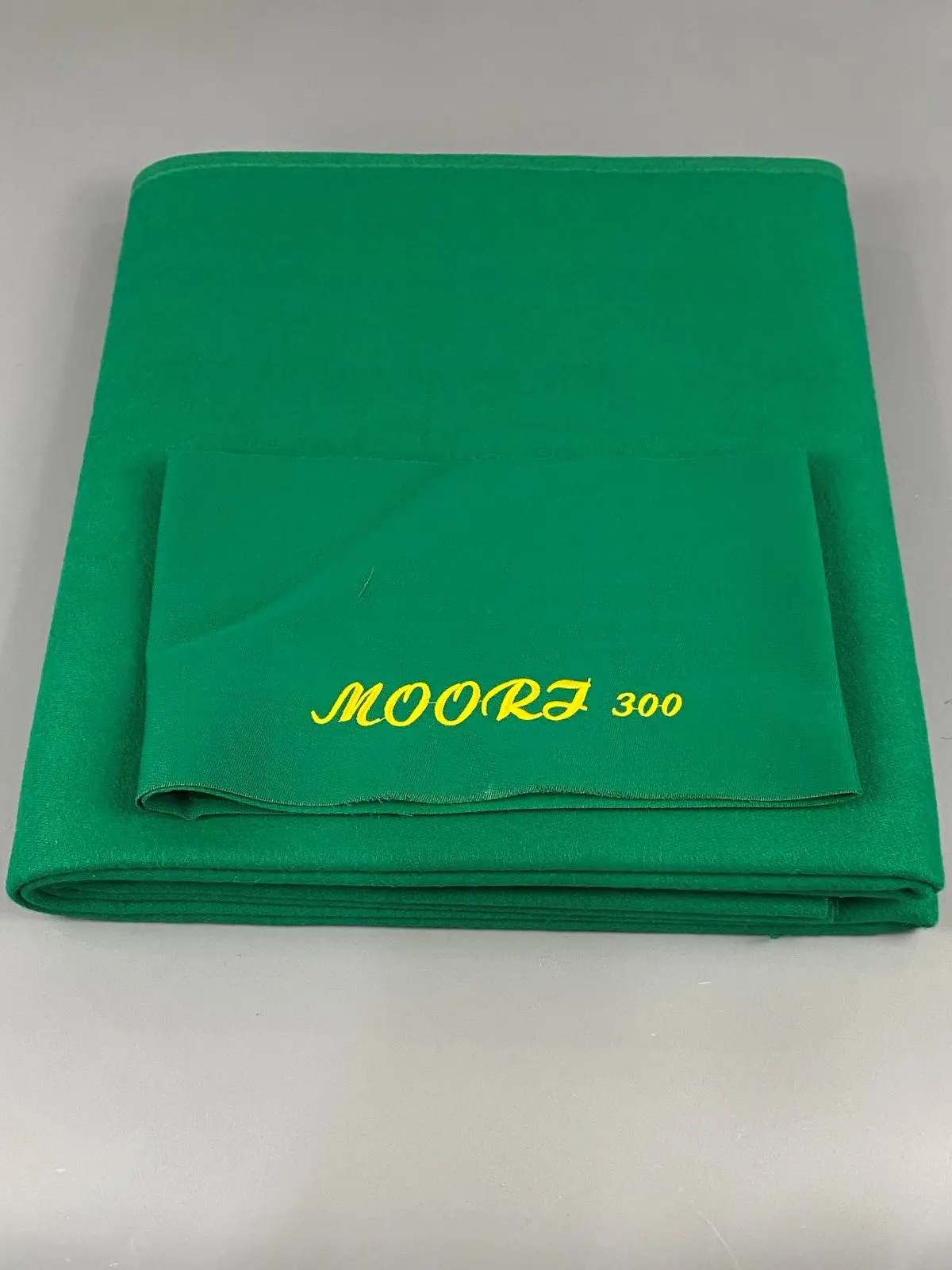 Hot Sell 9 Feet Fast Speed Billiard Pool Table Cloth with 6 Rails Cloth