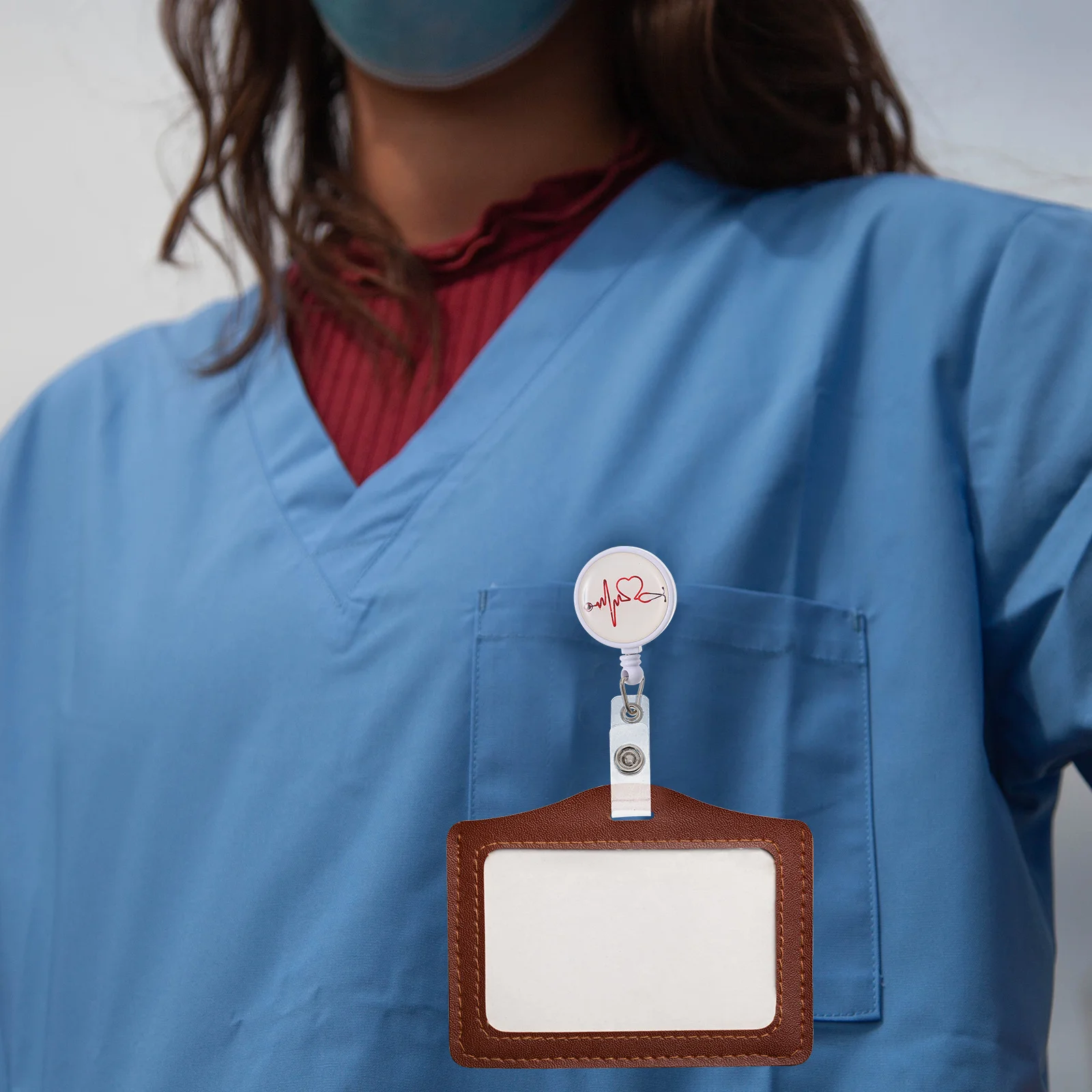 

2Pcs Retractable Nurse Badge Holders Stylish Lightweight Clips for Id Cards Name Tags Office Factory Staff Servers Card Holder