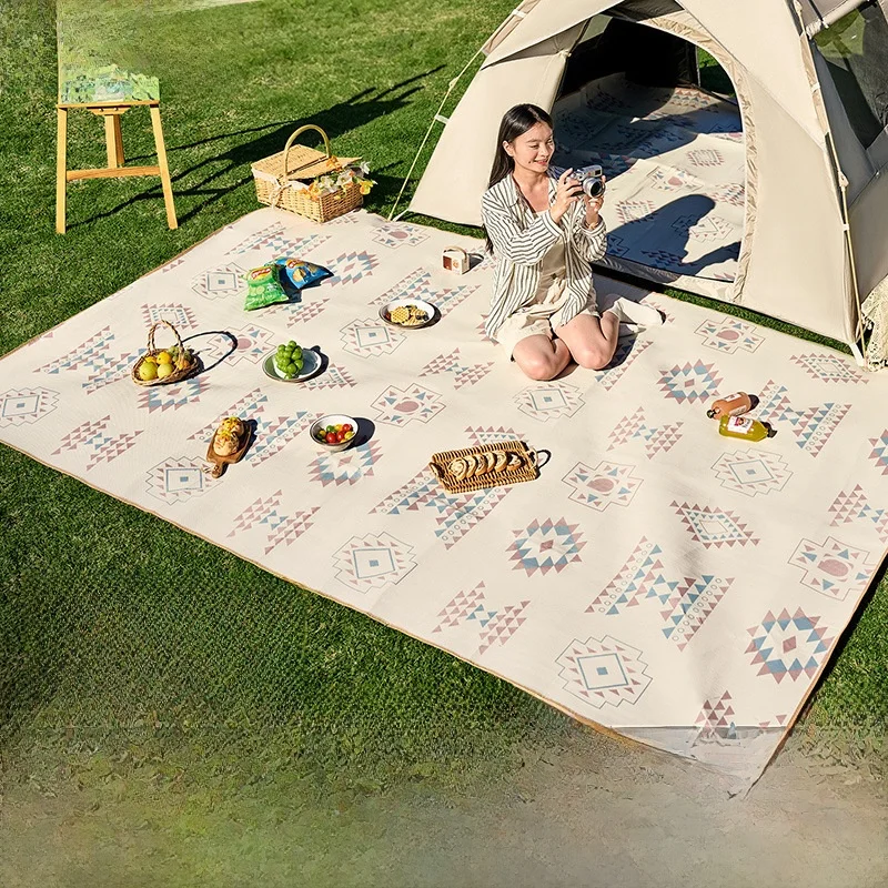 Thickened Waterproof Outdoor Picnic Mat Portable Camping Ground Pad Dirt Resistant Oxford Cloth Base Multi-Person Camping Gear