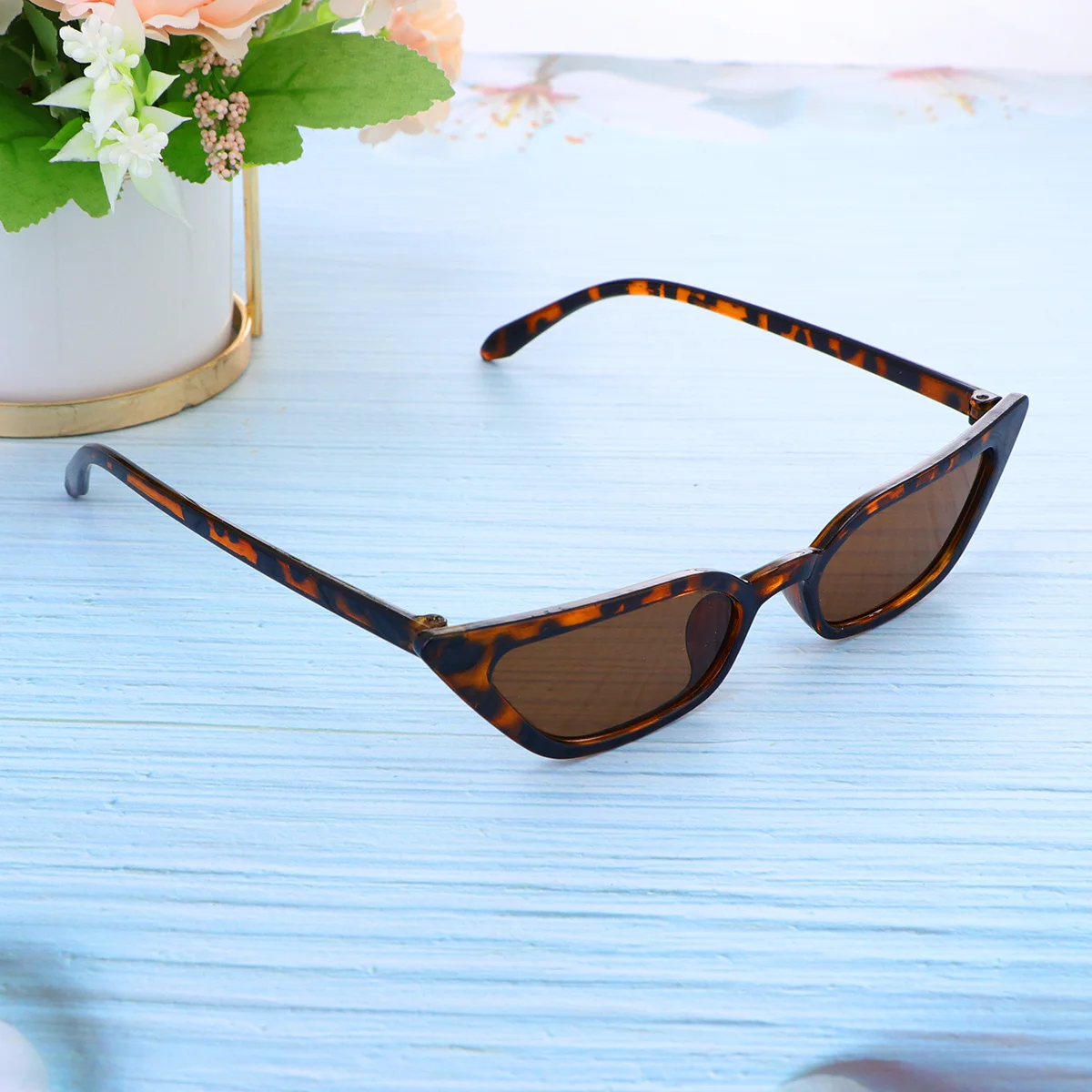 

2pcs Small Frame Sunglasses Leopard Print Cat Eye Uv Protection Lightweight Fashion Eyewear For Outdoor Party Daily Wear