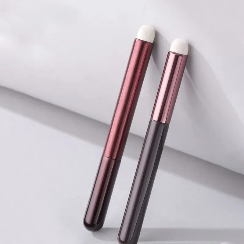 Round Head Lip Halo Dyeing Brush Lipstick Brush Portable Multifunctional Beauty and Makeup Brush Foundation