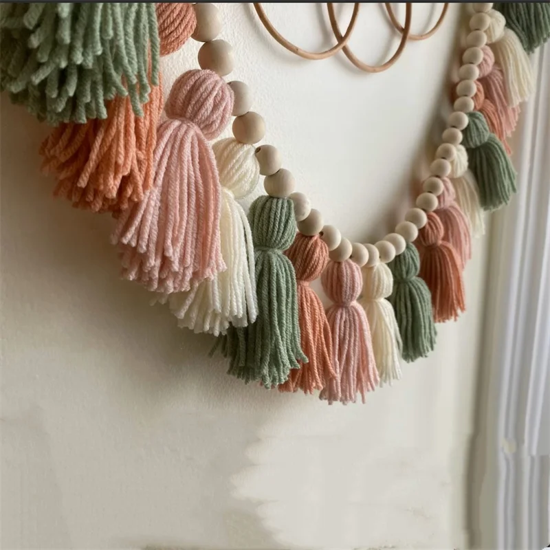 Soft Pink Color Scheme with 18 Mixed Tassels and Wooden Beads Room Decoration Garland Wall Art for Dorm Room Home Gift Eclectic Mid-Century Modern Texture Decoration Easter Decoration Garland