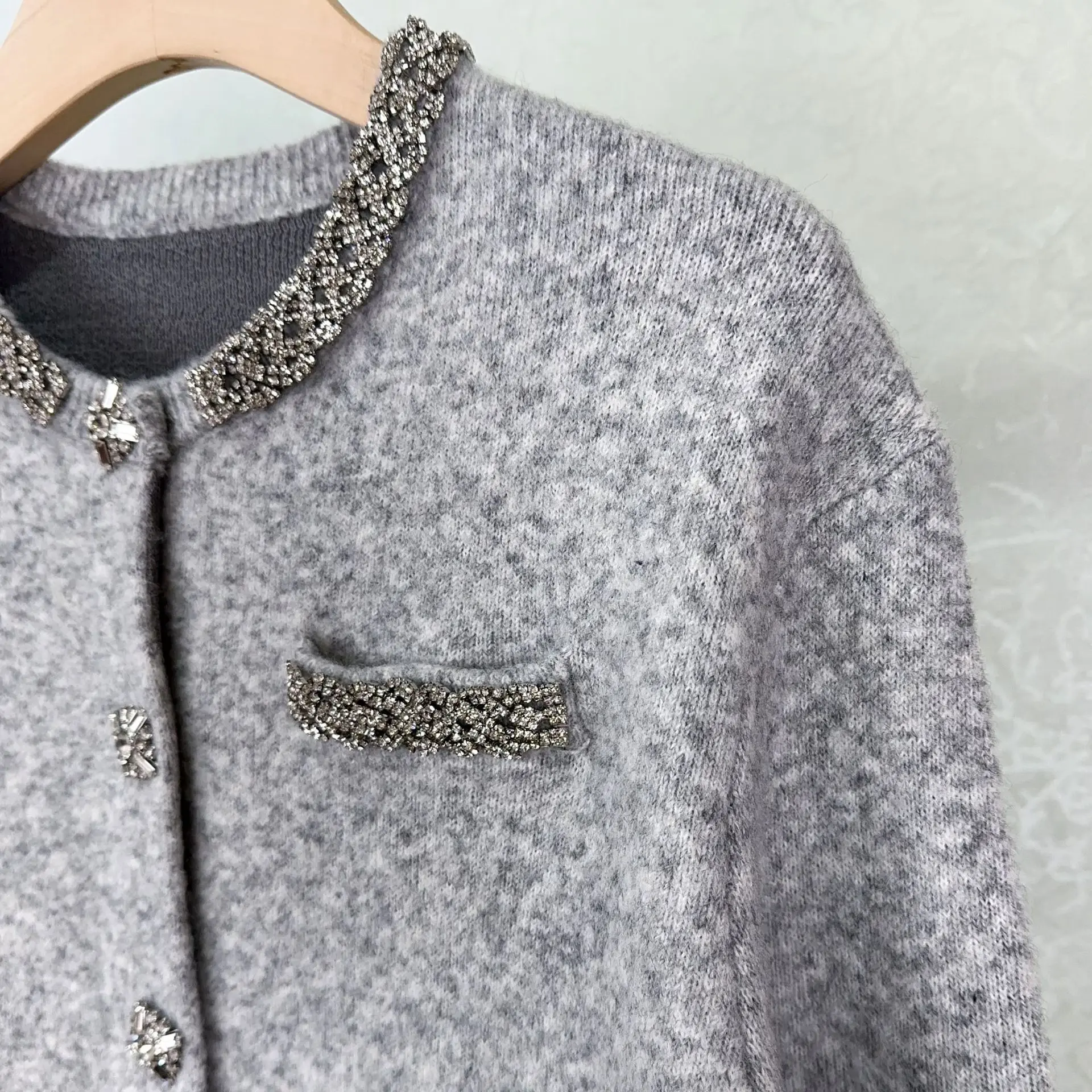 Women Grey Cardigan Diamond Decoration O-Neck Single Breasted Long Sleeve Sweet Autumn Winter Knitted Sweater