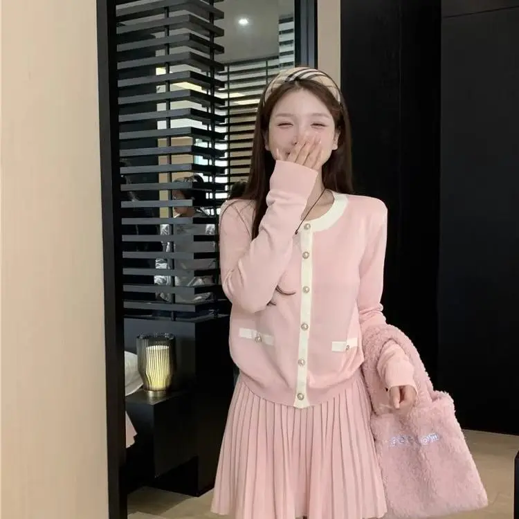 2024 French Small Fragrant Style Suit Women's Knitted Cardigan Top Autumn Pleated Skirt Sweet Temperament Pink Two-piece Set