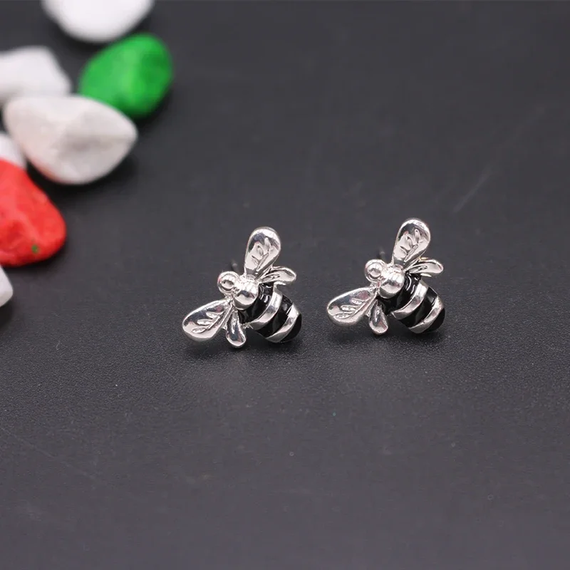 Vintage Enamel Bee Stud Earrings Gold Sliver Color Insect Earring For Women Girls Female Jewelry 2019 New Oorbellen