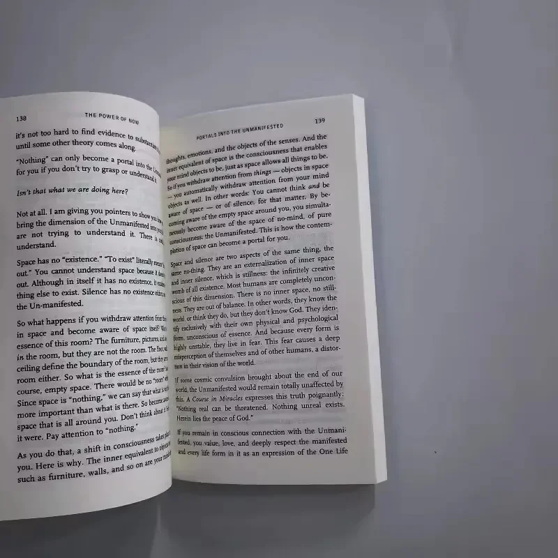 The Power Of Now By Eckhart Tolle A Guide To Spiritual Enlightenment English book book libreria libros philosophy english books