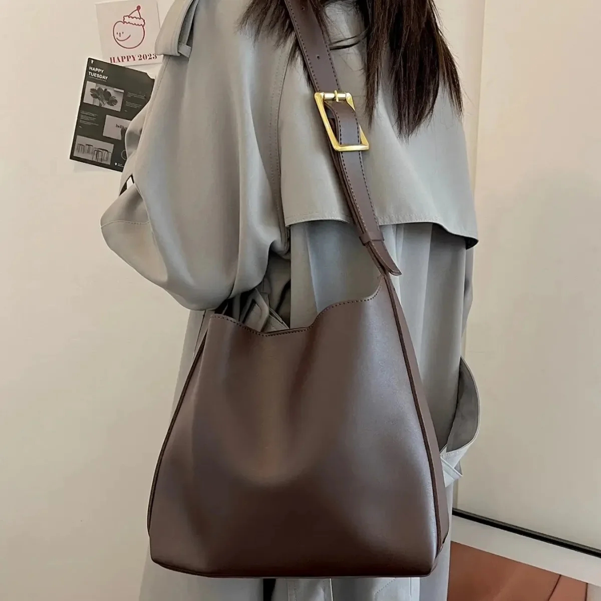 

Fashionable Versatile Large Capacity Simple Casual Handbag Bucket Set Soft Surface Single Shoulder Slant Cross Bag Motorcycle Eq