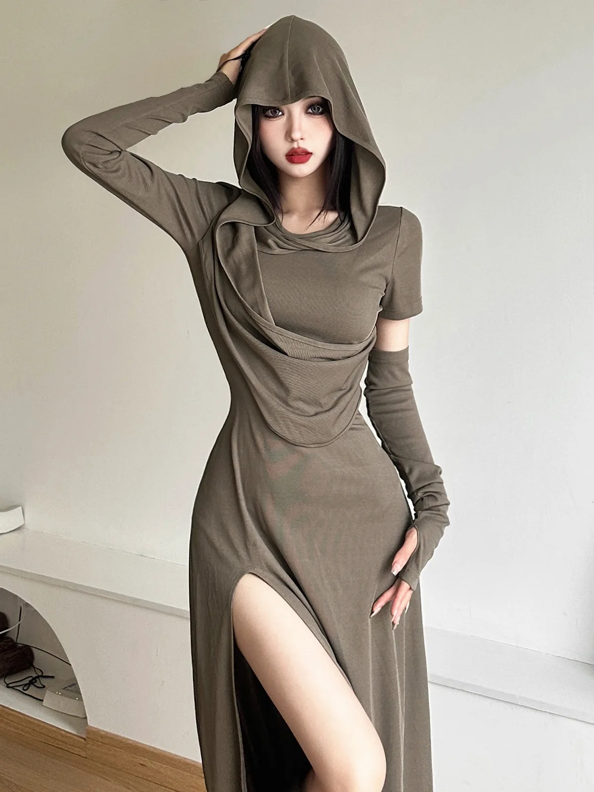 

Retro Design Hooded Dress Femininity Pleated Slim High Split Skirt
