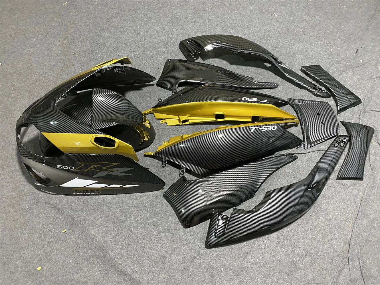 Motorcycle fairing fits TMAX500 2001 2002 2003 2004 2005 2006 2007 500 01 02 03 04 05 06 Fairing Carbon fiber paint gold