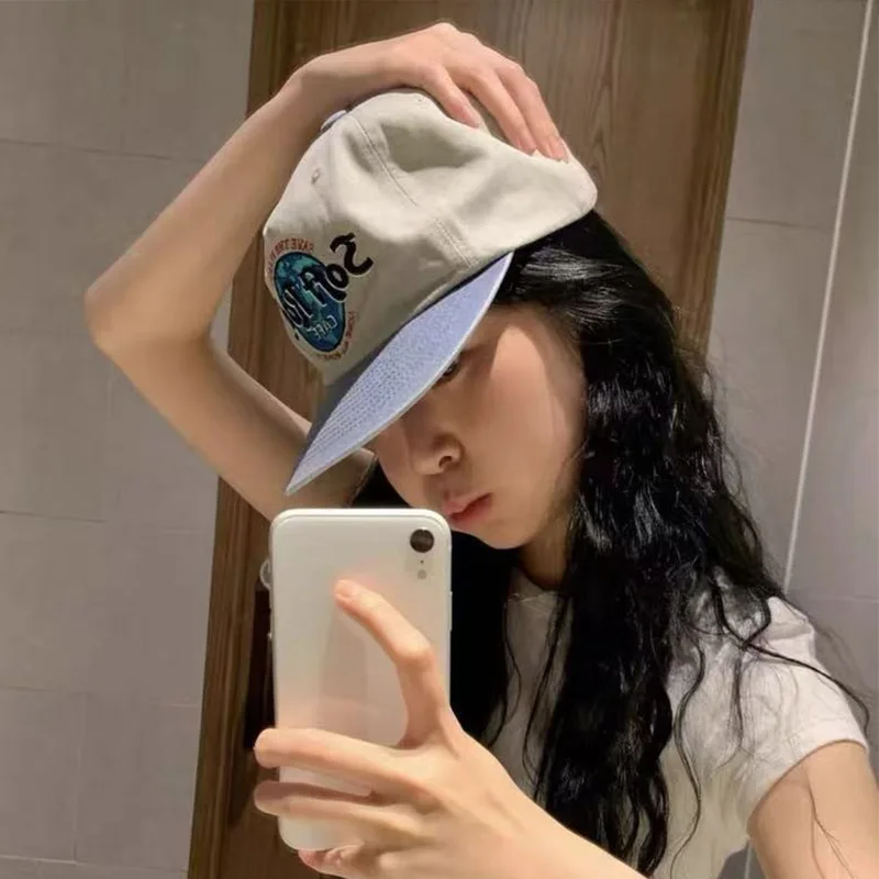 2026 Retro American Washed Worn Flat Brimmed Letter Embroidered Duckbill Cap Korean Version Sun Protection Shading Baseball Cap
