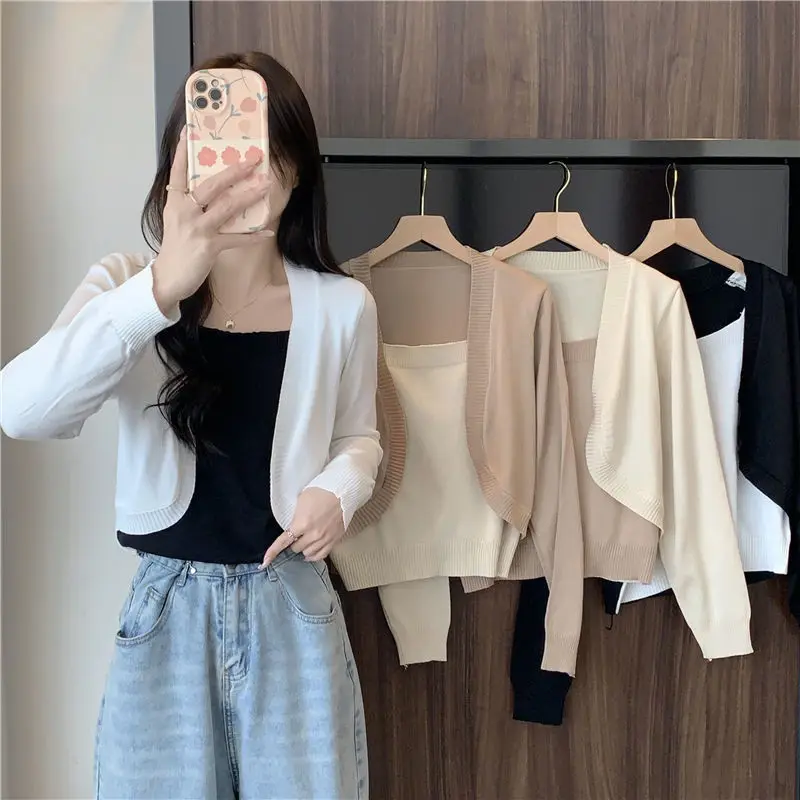 Basic Fake Two Pieces Knitted Blouse Women's Clothing Contrasting Colors Patchwork Korean Spring Autumn Casual Long Sleeve Shirt