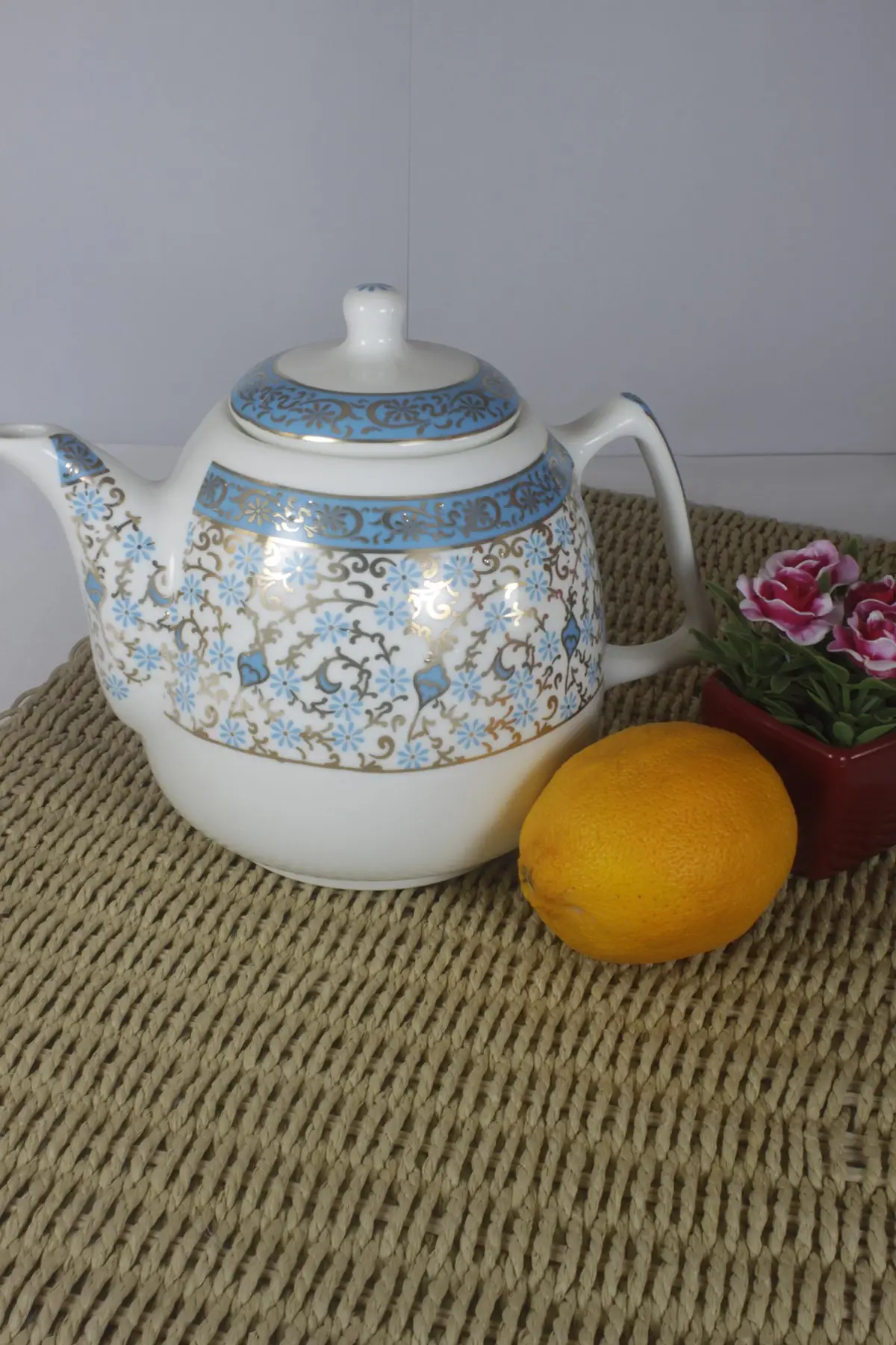 Porcelain Teapot 850 Ml