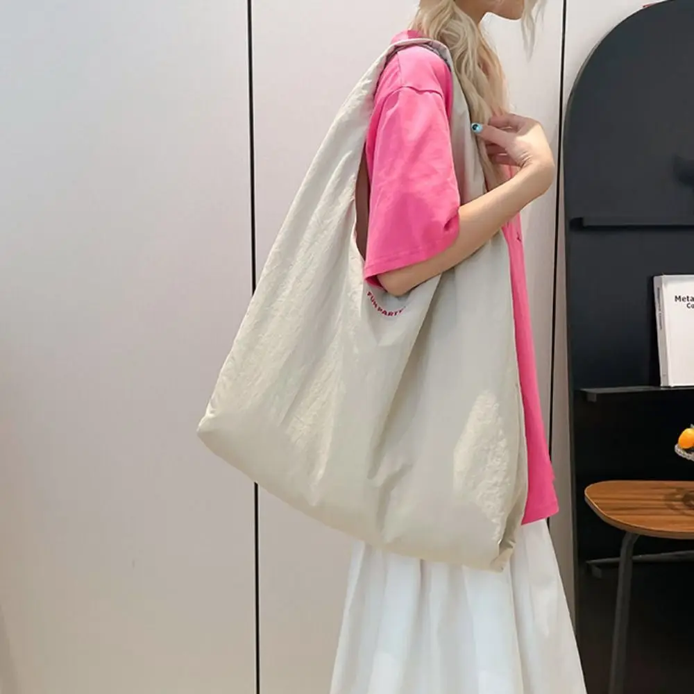 Candy Color Nylon Shoulder Bag Large Capacity Solid Color Casual Tote Bag Korean Style Quick-dry Japanese Style Shoulder Bag