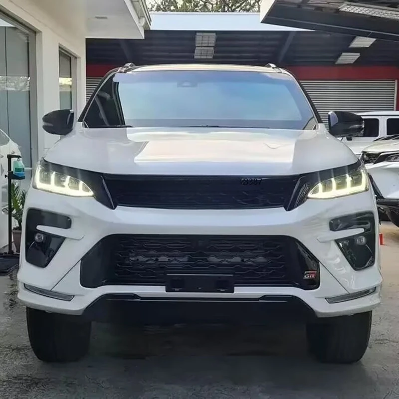 

FOTUNER Modified 21 Front/Rear Surround Headlight Assembly Kit ABS Material for 15-20 Years 12V Fortuner