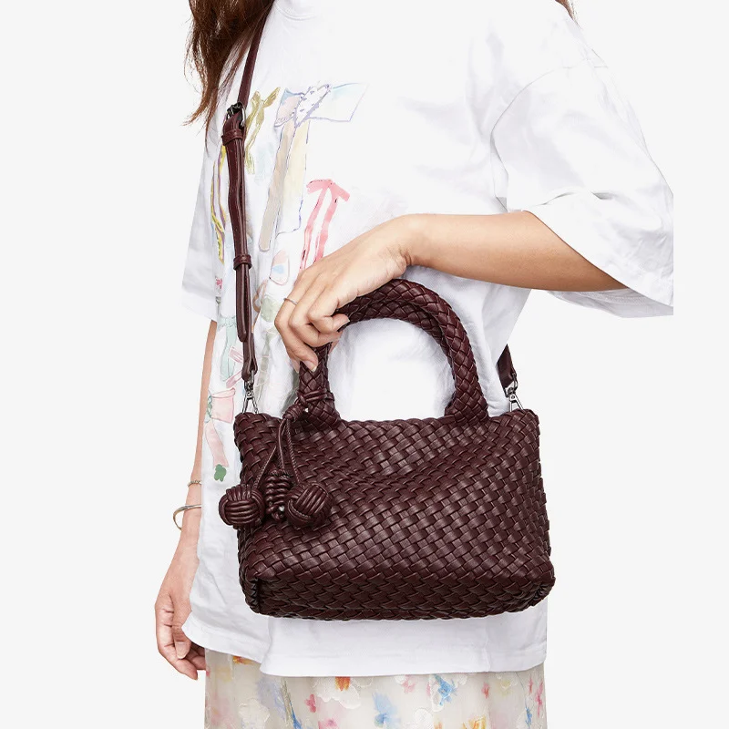 

2025 New High-end Texture Hand-Woven Bag Women's Fashion Personalized Handbag Luxury Shoulder Bags Purses for Shopping Work