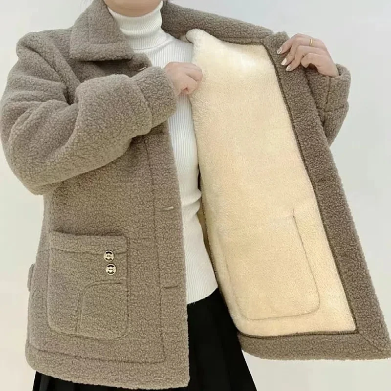 

Winter Thicke Warm Coat Women Middle-Aged Lady Grain Fleece Jacket Loose Coat Female Outerwear Mom Clothes