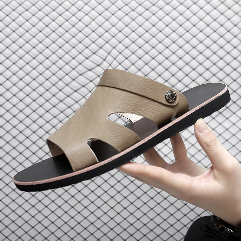

Men Sandals Summer New Sandals Soft soled Non slip Dual purpose Driving Sandals Size 38-45 Men Sandals
