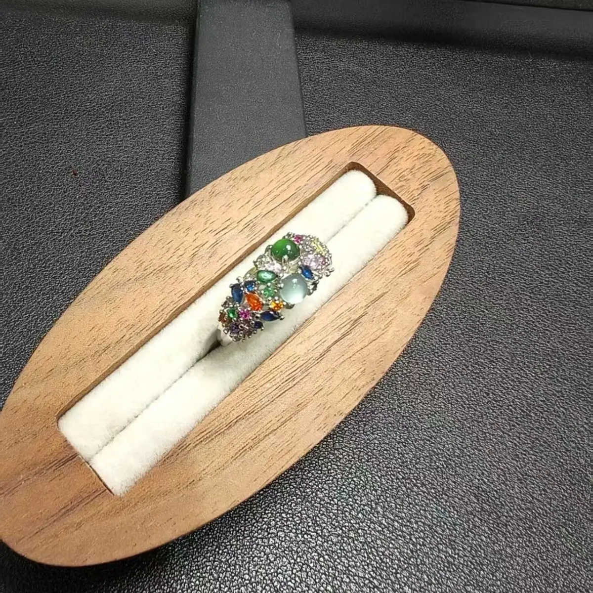 Pure natural jadeite product (high ice white + yang green egg surface) design versatile ring (diversity is one of them)