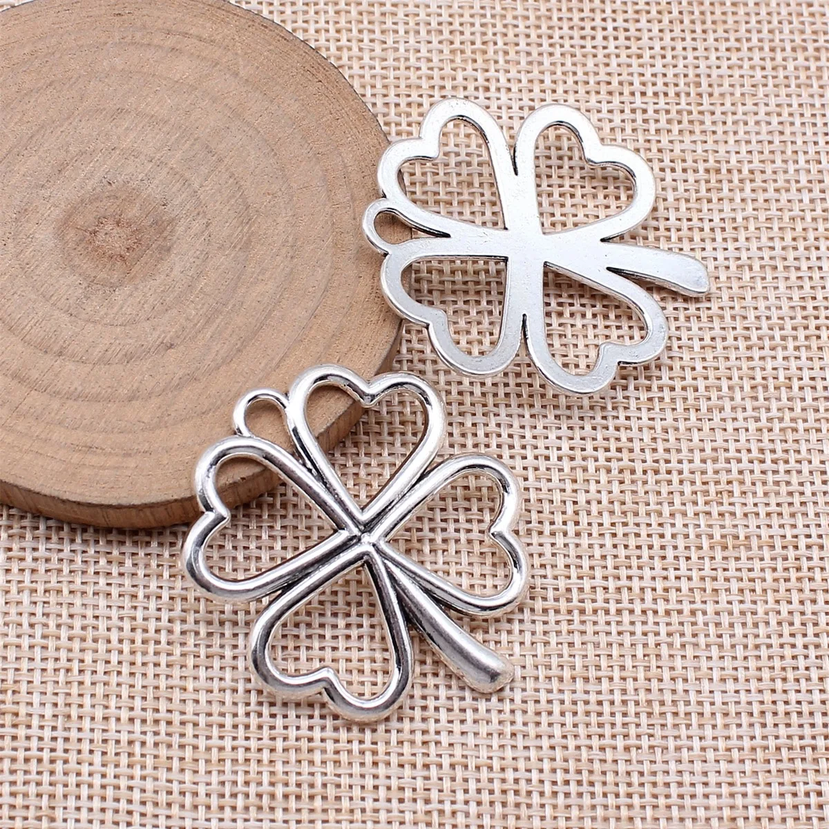 WYSIWYG 5pcs 42x36mm Antique Silver Color Big Hollow Heart Four-Leaf Clover Charms Pendant For DIY Jewelry Making